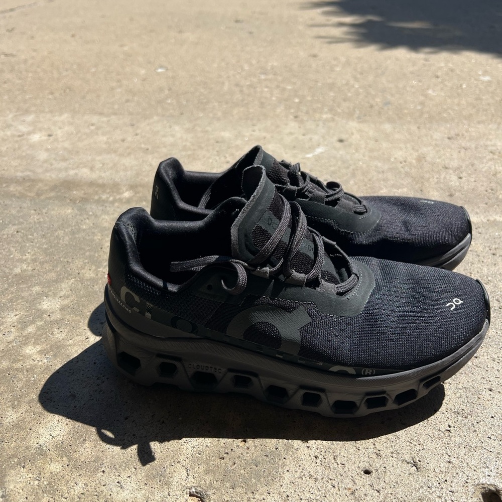 On Running cloud monster Black Athletic Shoe